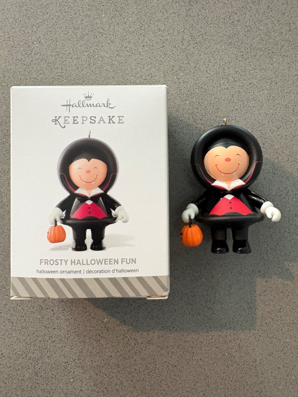 Hallmark Halloween Ornament Frosty Vampire - Picture 2 of 6